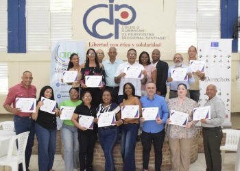 Periodistas de Santiago fortalecen su formación en cambio climático con apoyo del CDP y CIDEL