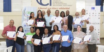 Periodistas de Santiago fortalecen su formación en cambio climático con apoyo del CDP y CIDEL