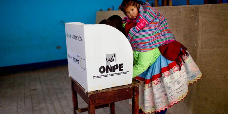 Perú enfrenta elecciones decisivas con 35 candidatos y un escenario político incierto