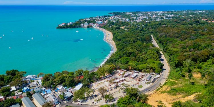 Abinader inaugura renovación de Playa Sosúa y fortalece su relanzamiento turístico