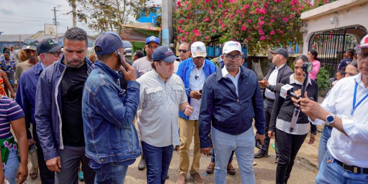 Gobierno despliega jornada “Primero Tú” en Montellano para asistir a familias afectadas por lluvias