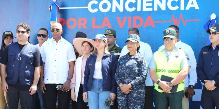 Julito Fulcar exhorta a la prudencia en operativo de Semana Santa en Baní