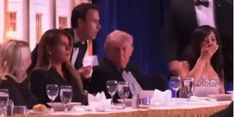 Trump y Melania son evacuados tras incidente armado en cena de corresponsales de la Casa Blanca