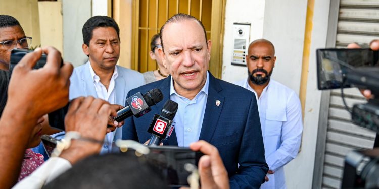 Ulises Rodríguez apuesta por el diálogo nacional ante efectos de la crisis global