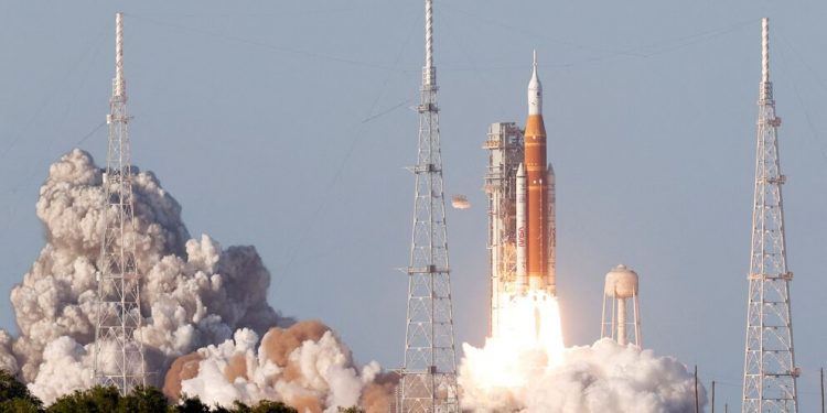 Estados Unidos regresa a la Luna con Artemis II en histórica misión tripulada