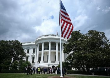Políticos NY condenan violencia tras tiroteo en cena asistió presidente Trump