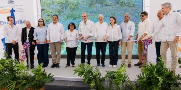 Abinader entrega carretera que impulsa el desarrollo y la conectividad en el Sur profundo