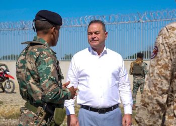 Agricultura intensifica vigilancia en la frontera para proteger producción nacional
