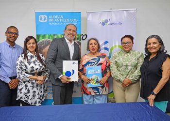 Aldeas Infantiles SOS y Profamilia sellan alianza para ampliar servicios de salud a la niñez