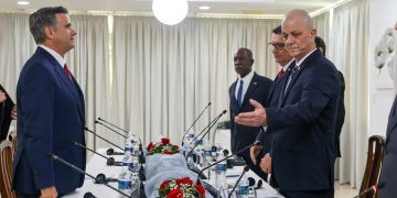 EE.UU. y Cuba intensifican contactos diplomáticos en medio de una profunda crisis en la isla