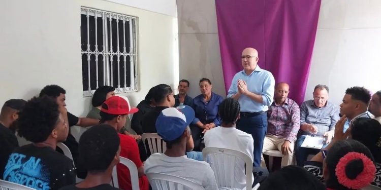Domínguez Brito suma nuevos apoyos políticos en Santo Domingo Norte