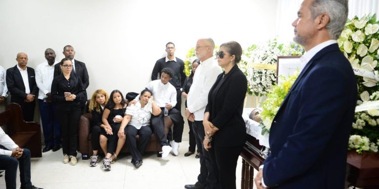 Fuerza del Pueblo despide con honores a dirigente Elvis Ramírez en Santiago