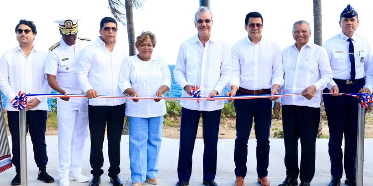 Gobierno entrega segunda fase del malecón de Santo Domingo Este con inversión superior a RD$314 millones