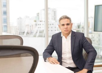 Guillermo Estrella Ramia impulsa una nueva visión del derecho corporativo en República Dominicana