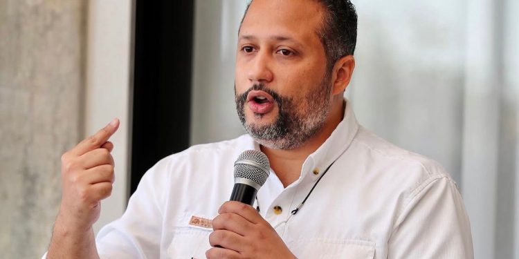 Nolberto Batista afirma que el ministro debe defender el medioambiente ante proyecto minero en San Juan