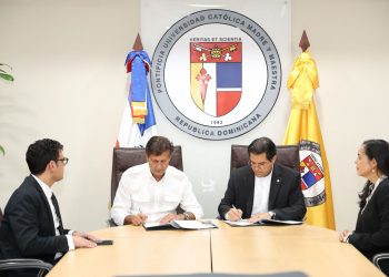 PUCMM y SAVANNA sellan alianza para impulsar industria de semiconductores en República Dominicana