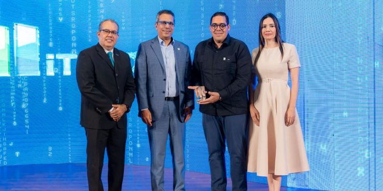 ETED escala posiciones en ranking digital y fortalece servicios al Estado
