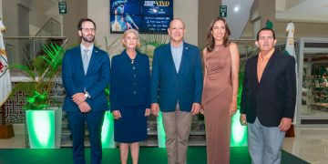 Santiago recibe una experiencia inmersiva inspirada en el legado de Miguel Ángel