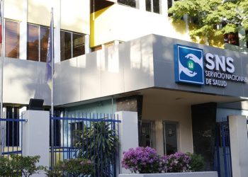 SNS ordena iniciar rescisión de contratos vinculados a servicios médicos en hospitales públicos