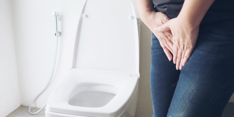Especialistas alertan sobre síntomas que podrían indicar cáncer de vejiga