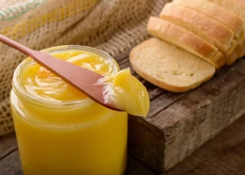 Expertos advierten que el ghee no es más saludable que otras grasas