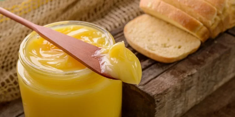Expertos advierten que el ghee no es más saludable que otras grasas