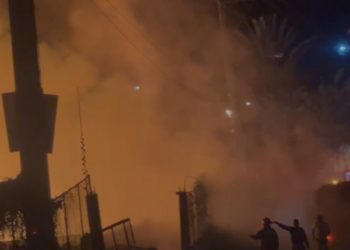 Voraz incendio destruye ocho viviendas en sector La Joya de Jarabacoa
