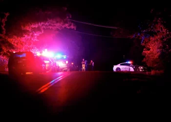 Tiroteo en fiesta junto a lago deja varios heridos cerca de Oklahoma City