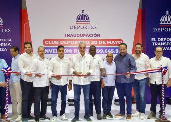 Abinader entrega el techado del Club 30 de Mayo y salda una espera de cinco décadas