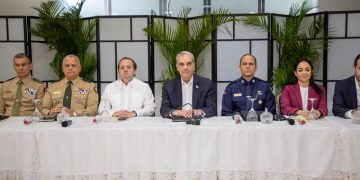 Abinader lidera nueva evaluación del Plan de Seguridad Ciudadana junto a autoridades nacionales
