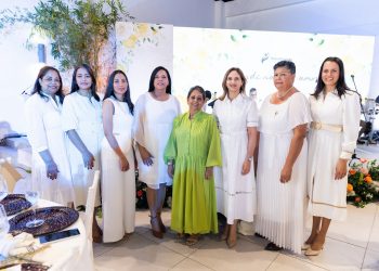 Voluntariado Banreservas homenajea a las madres con emotiva celebración en Santo Domingo y Santiago