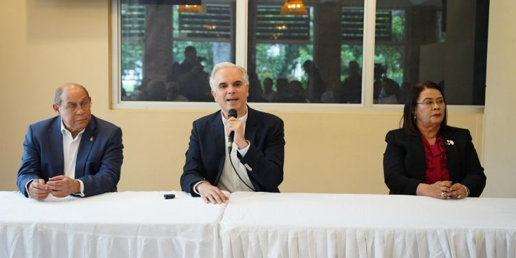 Consulta Nacional sobre educación integra a comunicadores del Cibao en proceso de transformación