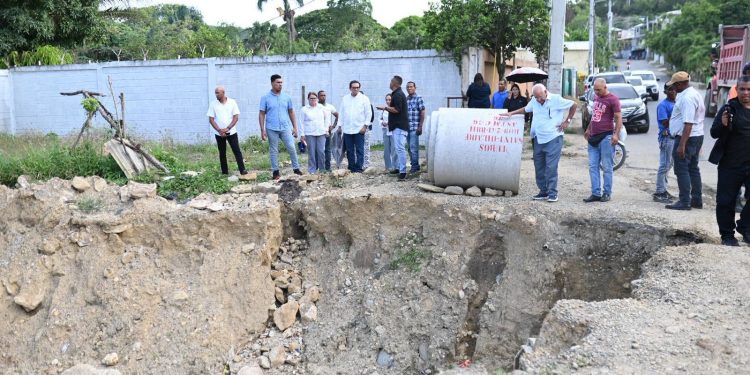 Daniel Rivera supervisa avances de obras y proyectos estratégicos en Baitoa