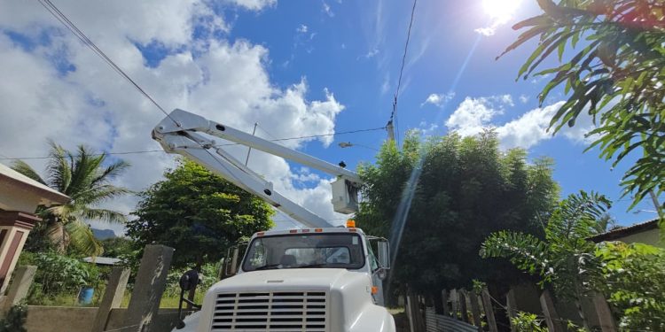 EDENORTE moderniza red eléctrica en La Majagua con inversión de más de RD$3.3 millones