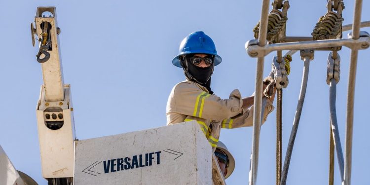 ETED ejecutará jornadas de mantenimiento en líneas y subestaciones para reforzar la red eléctrica nacional