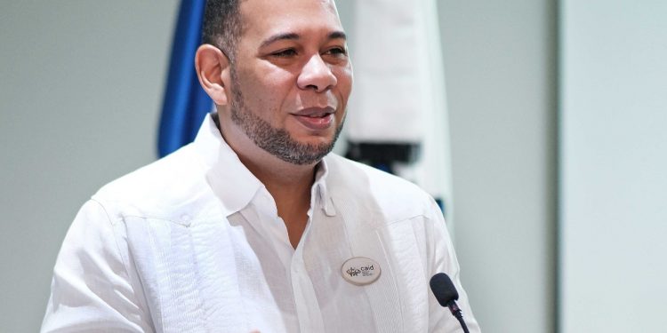 CAID Santiago fortalece relación con la prensa a través de jornada de capacitación