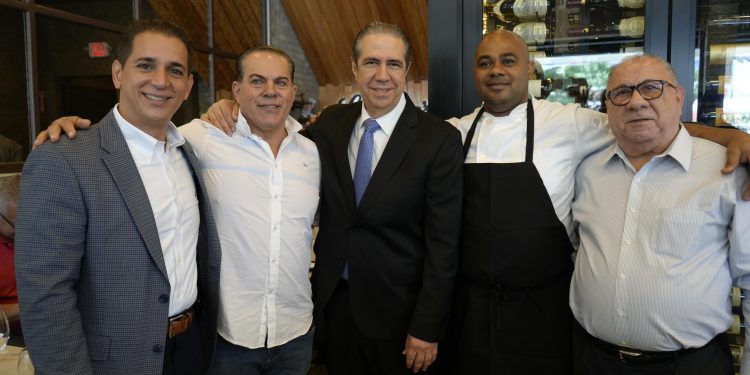 Francisco Javier presenta en Nueva York propuesta para impulsar inversiones de la diáspora