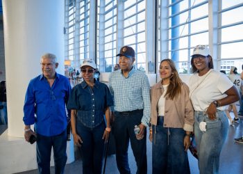 Arajet y Turismo dominicano llevan la promoción del país al estadio de los Miami Marlins