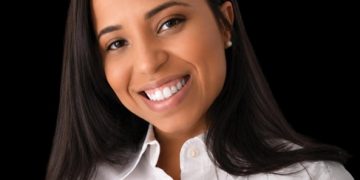 Nayma Silver: Candidata al Senado D-31 luchará por la cobertura de seguro médico universal