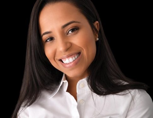 Nayma Silver: Candidata al Senado D-31 luchará por la cobertura de seguro médico universal