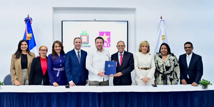 UNICARIBE y PLD unen esfuerzos para promover la formación ética y ciudadana