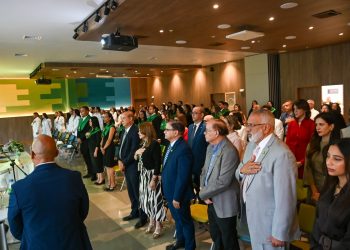 Unión Médica gradúa 30 nuevos especialistas y amplía su oferta académica con Anestesiología