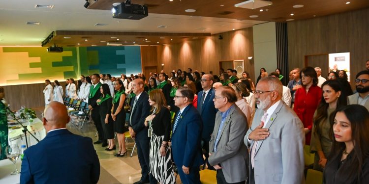 Unión Médica gradúa 30 nuevos especialistas y amplía su oferta académica con Anestesiología