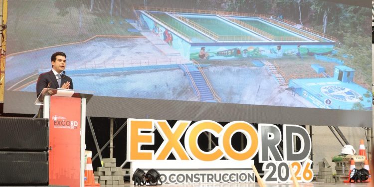 Wellington Arnaud resalta en Expo Construcción RD el valor del saneamiento para transformar comunidades