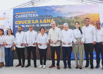 Abinader entrega primer tramo de carretera que impulsa el desarrollo rural en Santiago Rodríguez