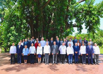 Abinader fortalece vínculos con la comunidad internacional durante encuentro con el Cuerpo Diplomático