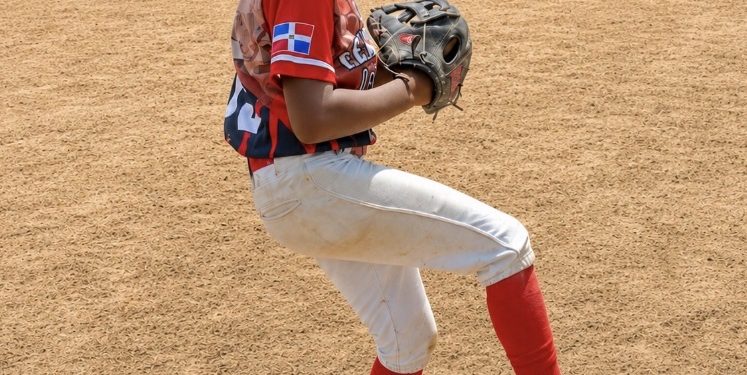 Aneury Zabala lanza juego sin hit ni carrera y clasifica a Félix De León en torneo infantil