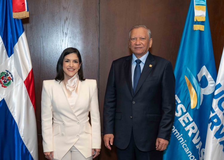 Angelina Biviana Riveiro asume la vicepresidencia ejecutiva de Fiduciaria Reservas