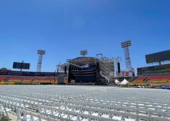 Arcángel celebra dos décadas de música con gran concierto este sábado en Santiago