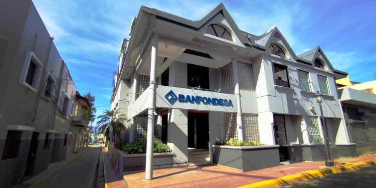 Sustainable Fitch valida el impacto del Bono Sostenible de BANFONDESA en favor de las MiPymes y las mujeres emprendedoras